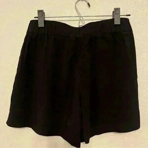 Nine West dressy black shorts with pockets size small RN73277